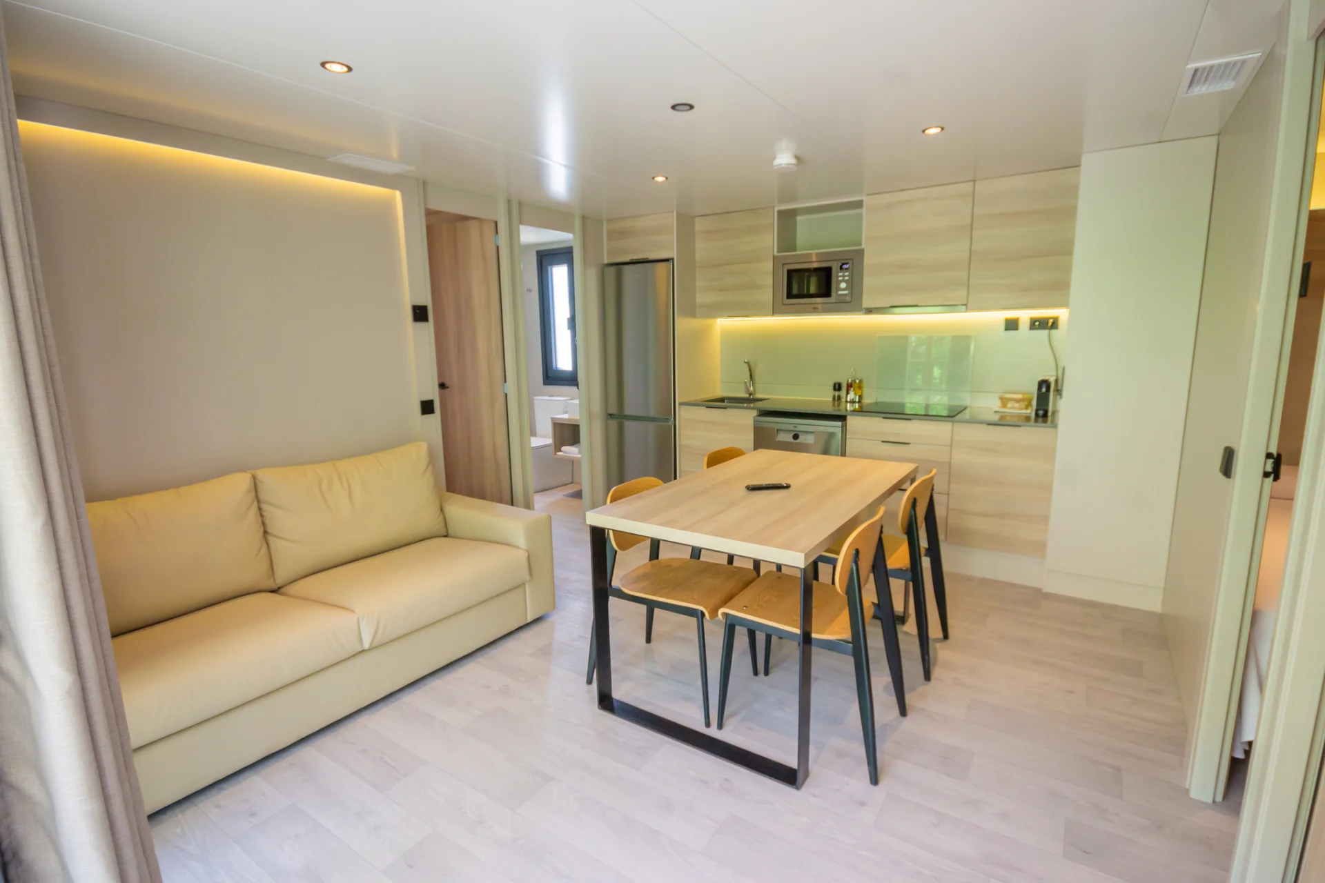 Bungalow eco confort 50 pesca rio ebro familia perro 14 Bungalow eco confort 50 pesca rio ebro familia perro 14