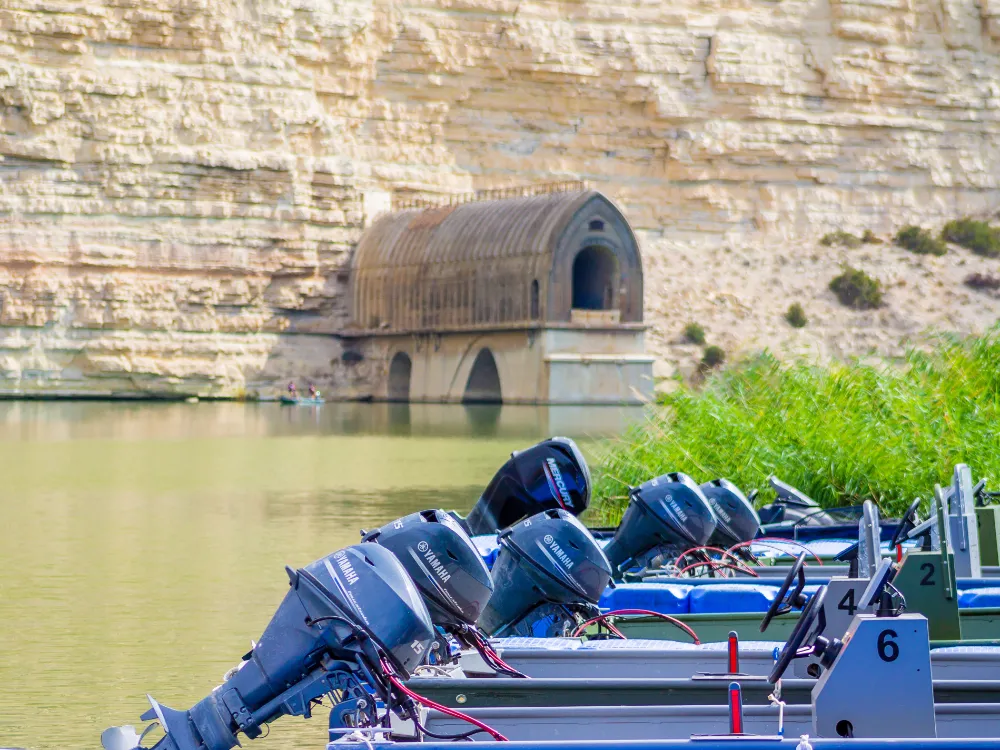 Alquiler barcas pesca en el rio ebro mequinenza