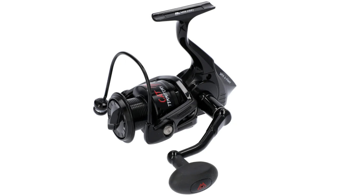 Carrete Mikado Cat Territory para pesca de siluro
